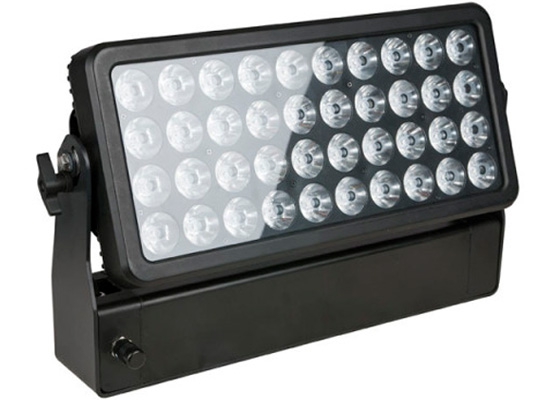 Showtec Stroboscope à LED Helix 4000